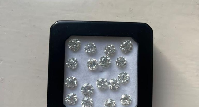 Предлагаю 1-2х каратные бриллианты; Изумруды натуральные.