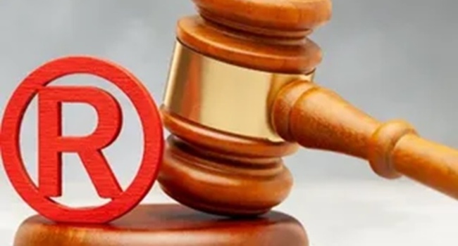 Услуги проведения экспертизы товарного знака