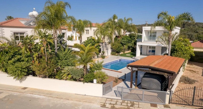 Продам дом в 2 этажа Кипр, г. Айя-Напа (Ayia Napa), 700 000 Евро.