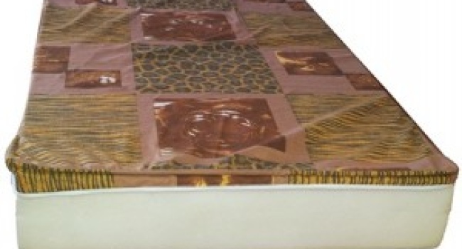 Кровати металлические, столы, аудиторные парты